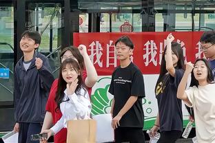 Chân thành tha thiết chúc phúc! Chúc mừng sinh nhật lần thứ 24 của hậu vệ bóng rổ nam Thượng Hải Viên Đường Văn?